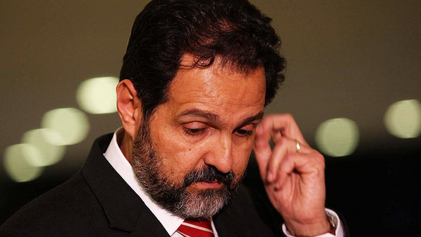 Agnelo pode estar fora do DF