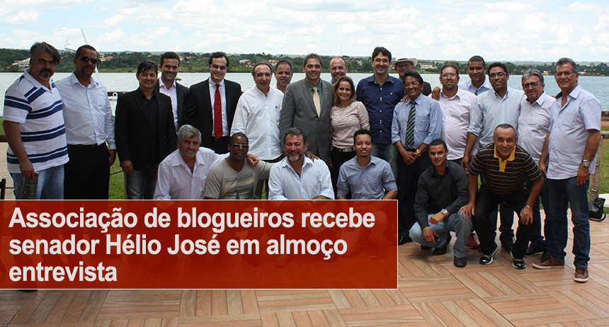 Associação de blogueiros recebe senador Hélio José em almoço entrevista
