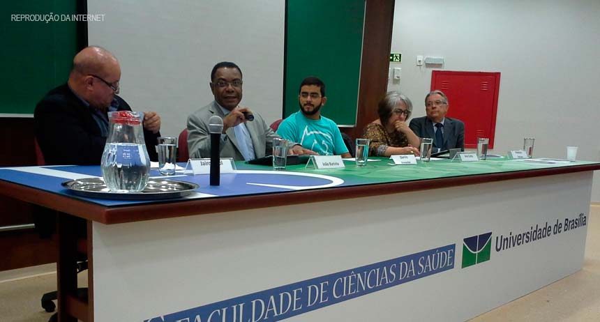 “Vamos instituir o secretário de Saúde OS, o governador como OS e todos os problemas da saúde e do DF serão resolvidos”