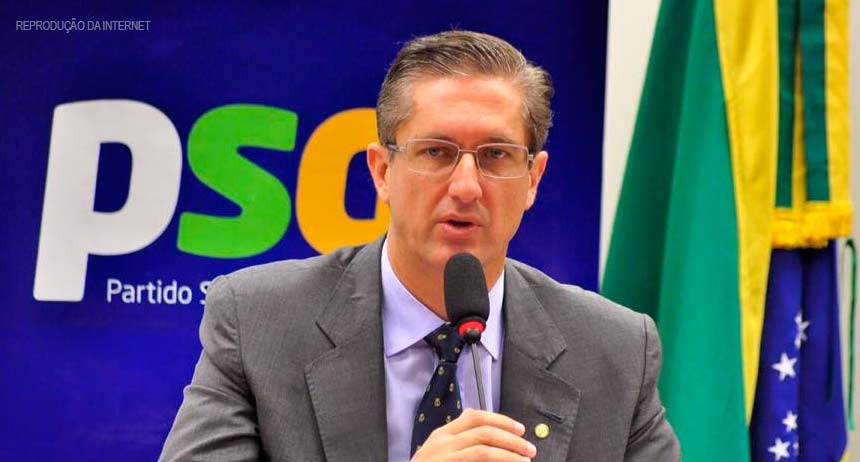 Rosso alerta: deputados votarão reforma política sem conhecer o texto