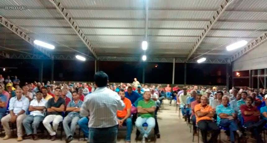 Caminhoneiros esperam respostas do GDF