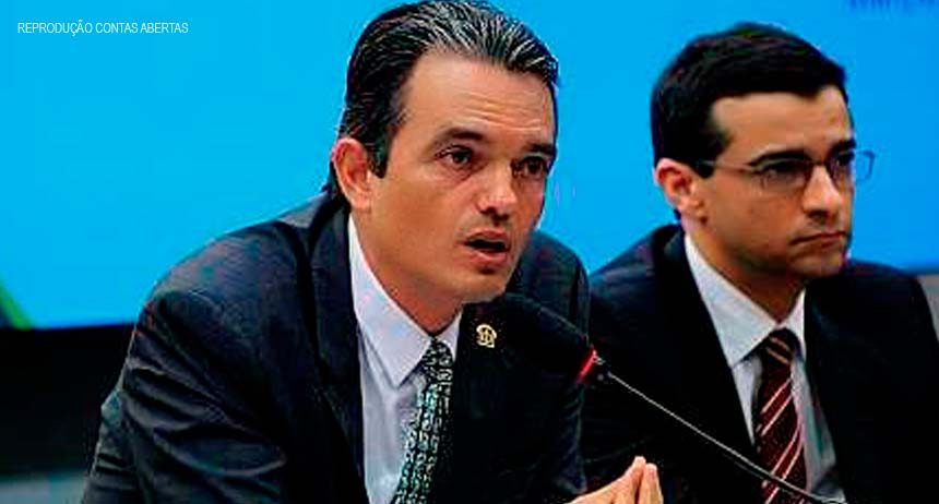 Procurador sugere ao TCU reprovação das contas da presidente