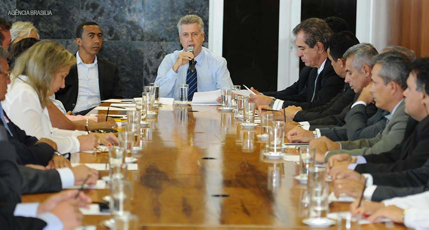 Hélio Doyle iniciou fase de reforma política no GDF?