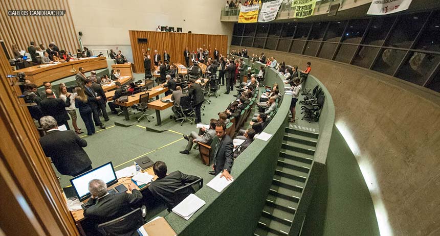 Distritais aprovam LDO e entram em recesso parlamentar