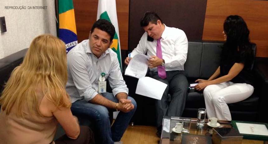 Gondim nunca cogitou nomear Jorge Vianna para assumir subsecretaria na Secretaria de Saúde