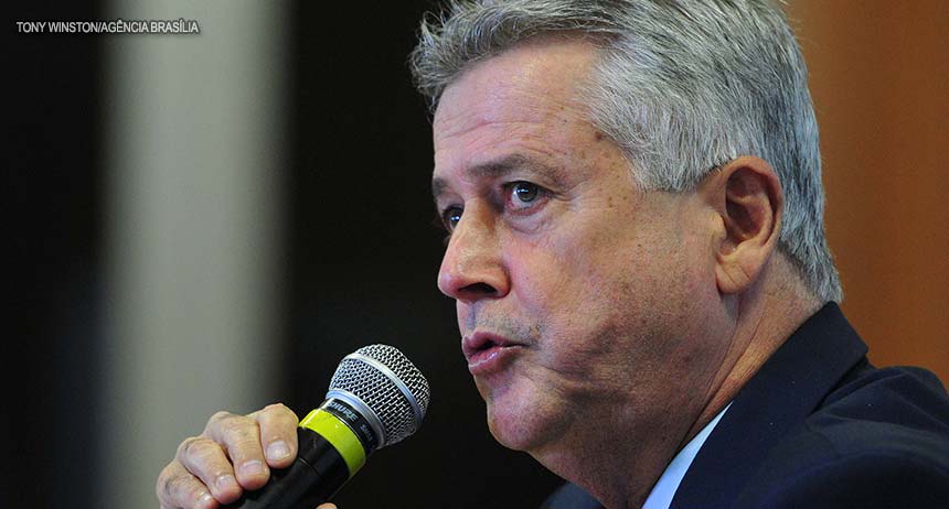 Rollemberg, Câmara Legislativa e Sindicatos, um dia de muitos recados