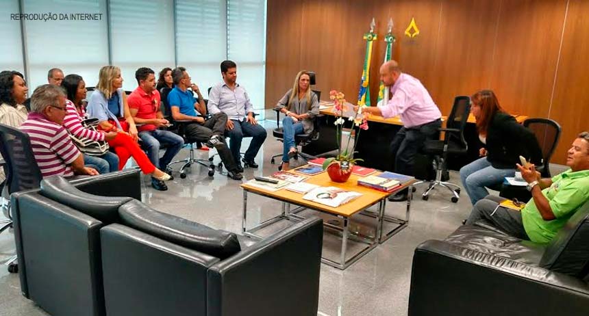 Professores do DF serão recebidos nesta tarde pelos deputados distritais