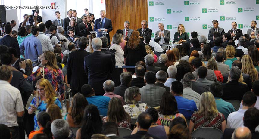 Novos secretários e controlador-geral do DF tomam posse. Joe Valle pediu mais tempo