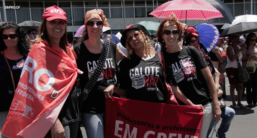 Greve dos Professores: Eu estou voltando pra sala!