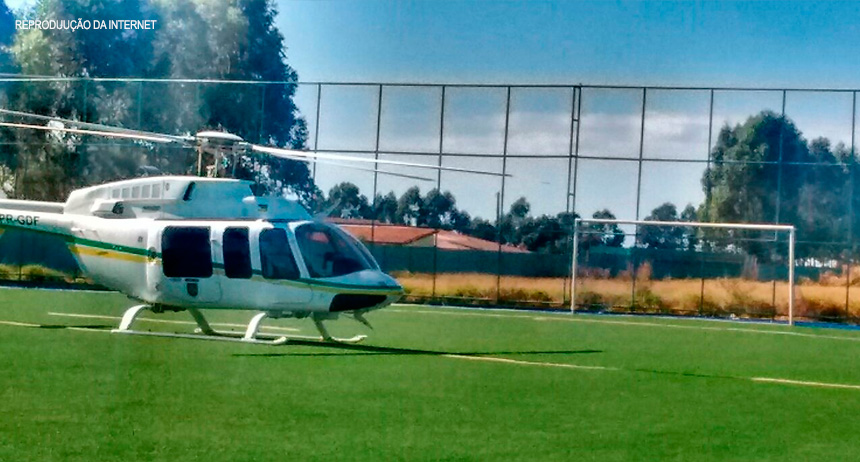 Enquanto pacientes morrem, que tal uma partida de futebol?