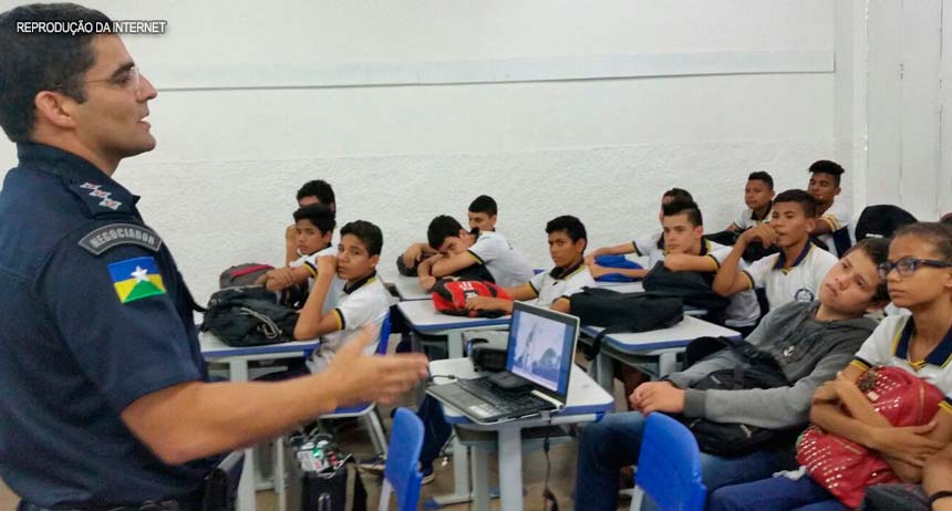 Câmara aprova em 2º turno que PM e Bombeiros tenham cargos de professor ou técnico