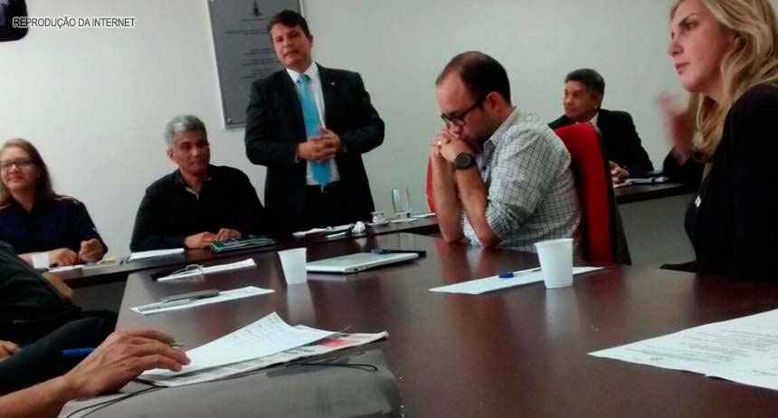 Conselho de Saúde do DF discute orçamento de 2016