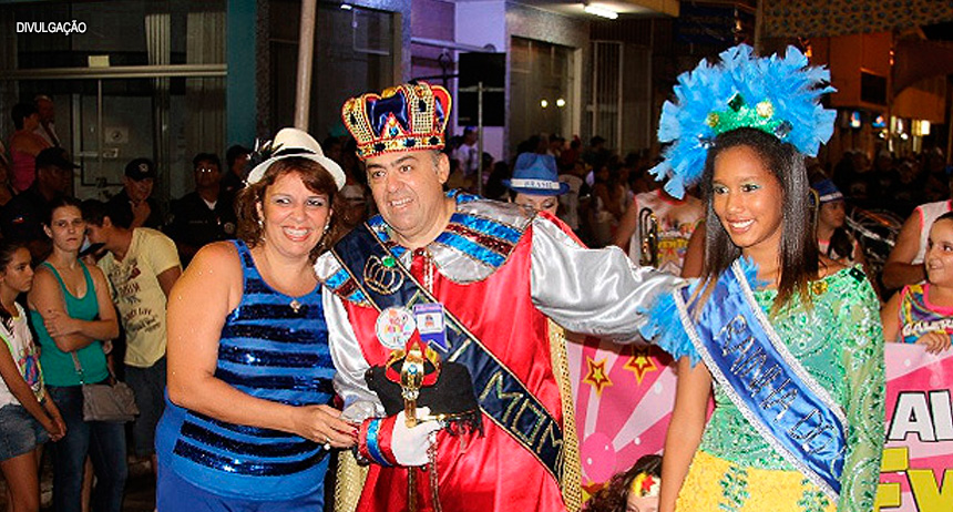 Porto Ferreira, SP, cancela carnaval e usará verba para comprar ambulância