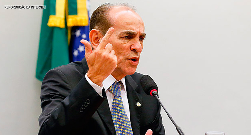 Crise do zika e declaração desastrada ampliam desgaste do ministro da Saúde