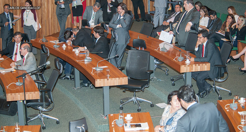 Eleitos presidentes e vices das comissões permanentes da Câmara Legislativa do DF