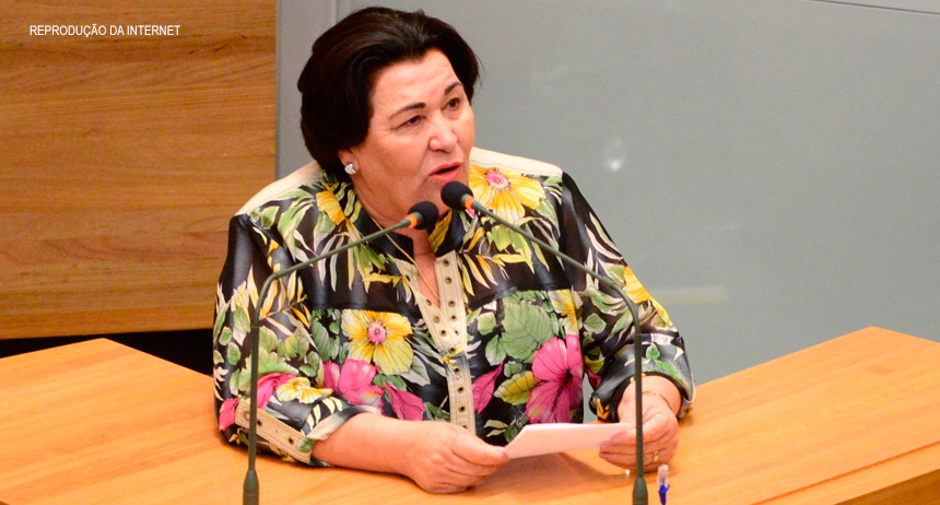 Luzia de Paula defende a eleição de administrador e conselheiros comunitários