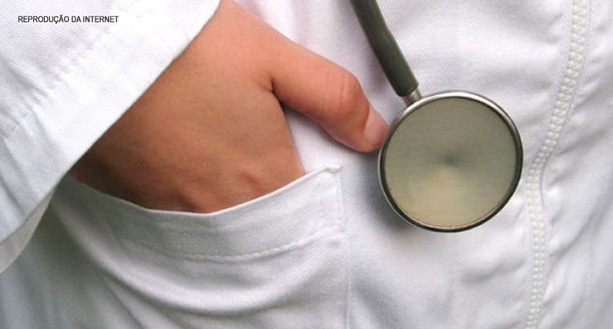 Governo concede bolsa de R$ 2,5 mil para especialização de médicos residentes