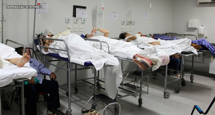 Secretaria de Saúde ‘descobre um santo para cobrir o outro’ e pacientes do DF pagam o preço