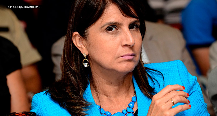 Blindada por Rollemberg, Bruna Pinheiro quer tomar vigilância sanitária da Secretaria de Saúde?