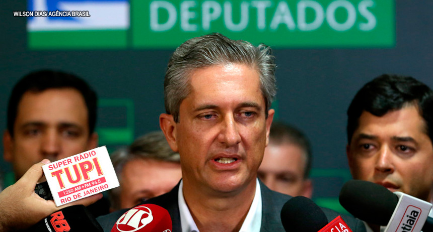 Rogério Rosso sai à frente na sucessão de Eduardo Cunha