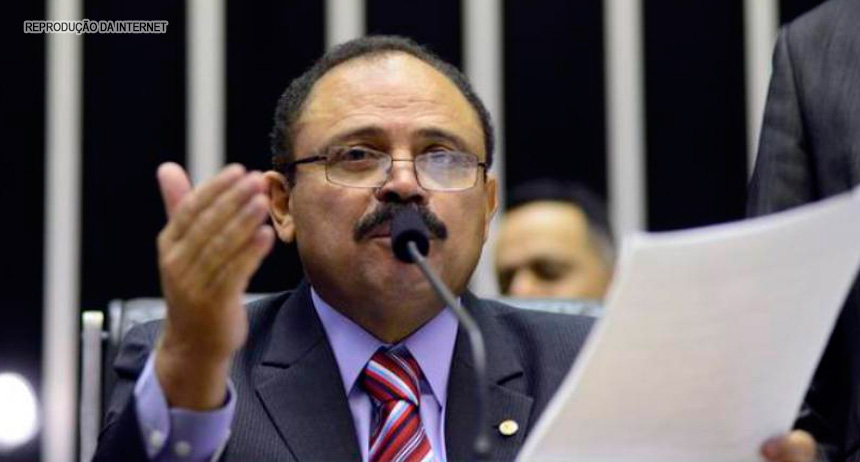Waldir Maranhão retira da CCJ consulta que poderia beneficiar Eduardo Cunha