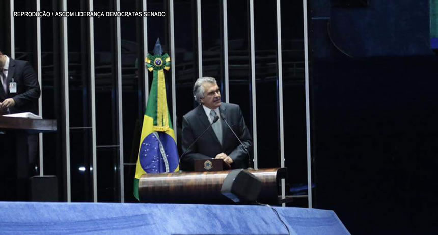 Caiado comemora ampliação do Supersimples a todos profissionais liberais