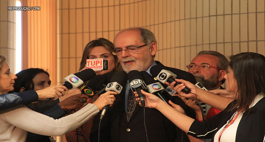 Conselho Federal de Medicina define critérios para realização de parto cesariano