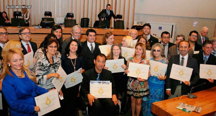 Sessão Solene homenageia 30 anos da Academia Taguatinguense de Letras