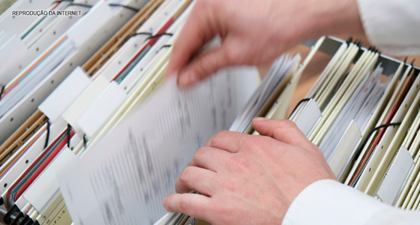 Secretaria de Saúde faz ‘devassa’ na vida de servidores?