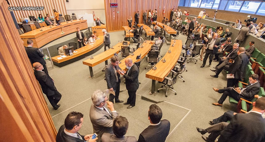 Plenário repercute denúncia de suposto desvio de recursos de emendas parlamentares