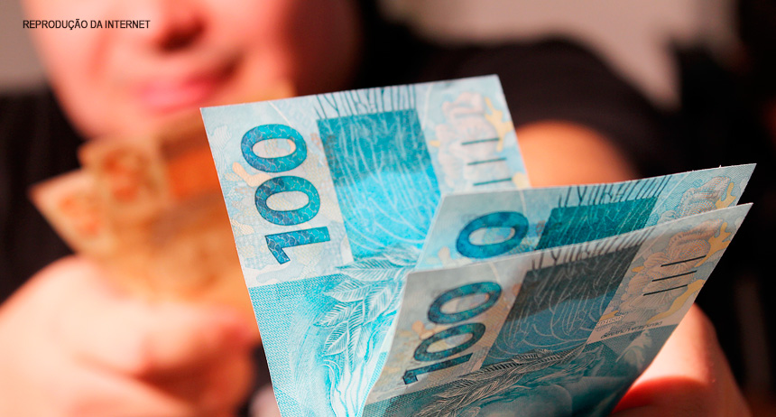 Secretário, escândalos à parte. E as horas extras da Saúde do mês de abril?