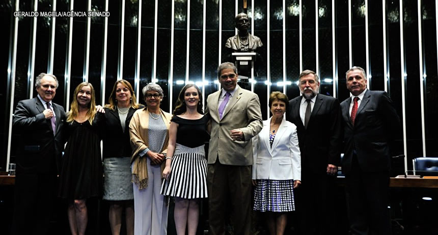 Senado homenageia destaques da luta pelas pessoas com deficiência