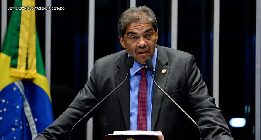 Senador Hélio José defende reforma política contra caixa dois e abuso do poder econômico