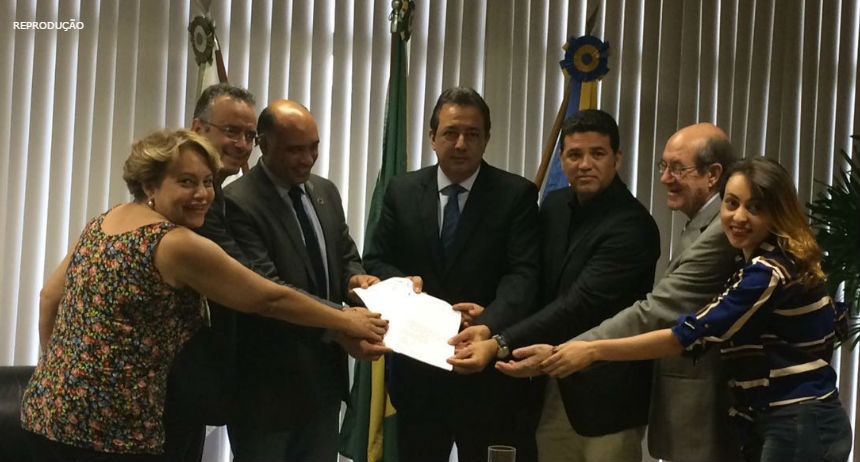 TCDF deve analisar se GDF tem condições de incorporar gratificações dos servidores públicos