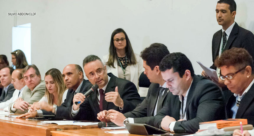 Em audiência pública, na Câmara Legislativa, servidores e parlamentares questionam criação do Instituto HBDF