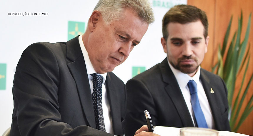 Opinião: Secretário de Saúde, governador, pode até ser legal, mas é imoral