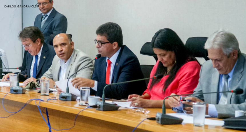 Comissão de Ética da Câmara Legislativa do DF aprova abertura de processo contra Sandra Faraj