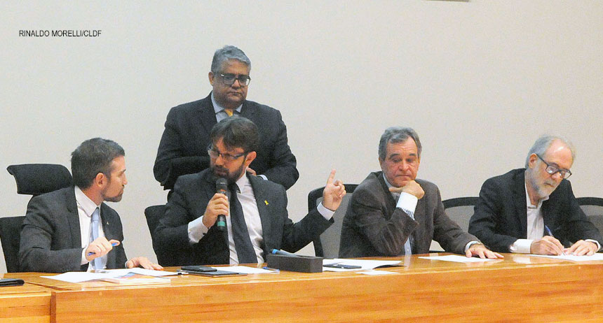 Faz de conta: Seminário para debater futuro do HBDF virou palco para apoio a proposta do governo