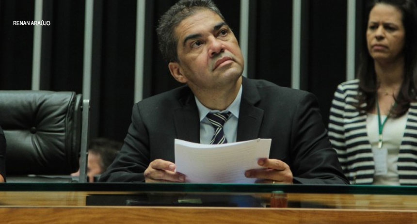 Senador Hélio José fala sobre o Dia Internacional do Trabalhador