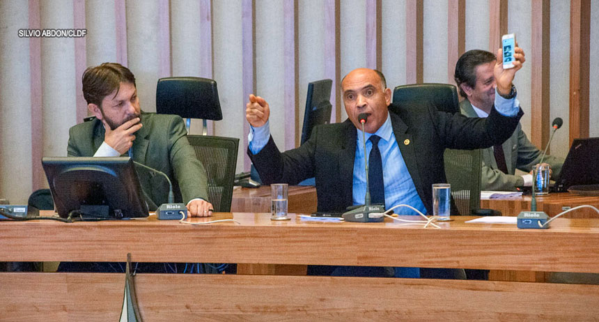 Câmara Legislativa do DF debate confusão em protesto e reformas propostas de Temer