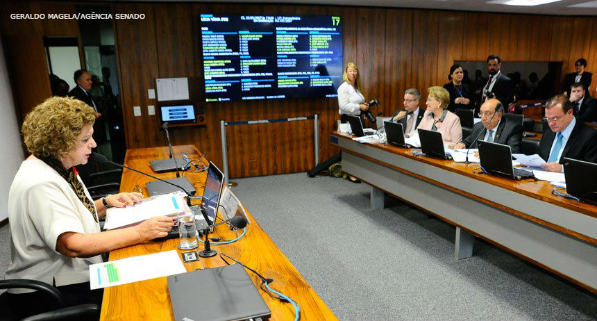 Cursos de enfermagem à distância será debatida na Comissão de Educação do Senado Federal