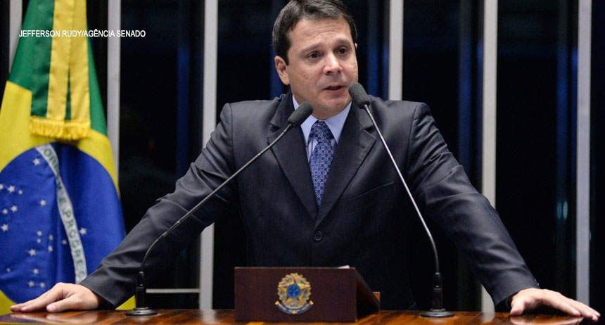 Reguffe critica falta de medicamentos na rede pública do DF