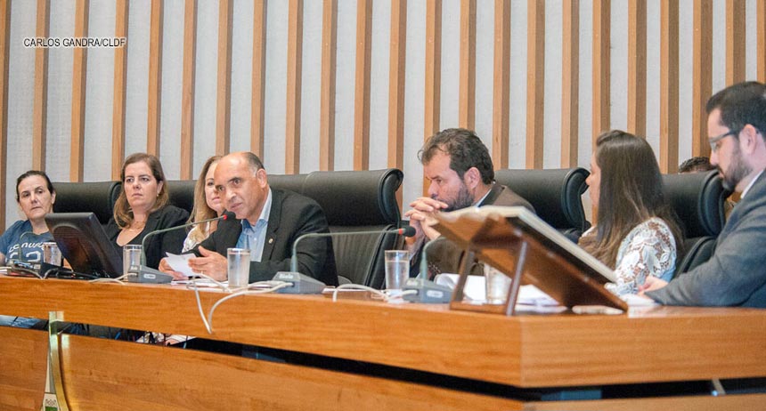 CLDF discute precariedade do Sistema de Verificação de Óbitos no DF em audiência pública