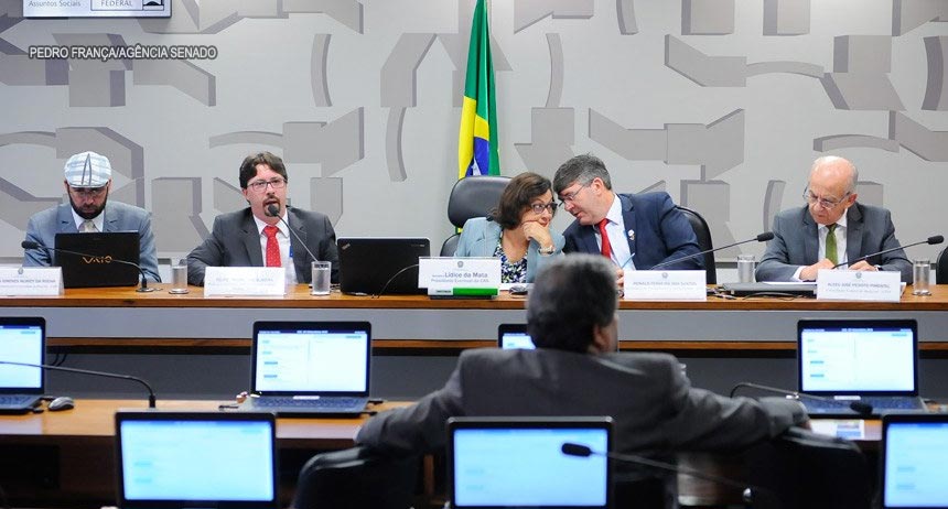 Audiência pública no Senado divide opiniões sobre eficácia do Mais Médicos