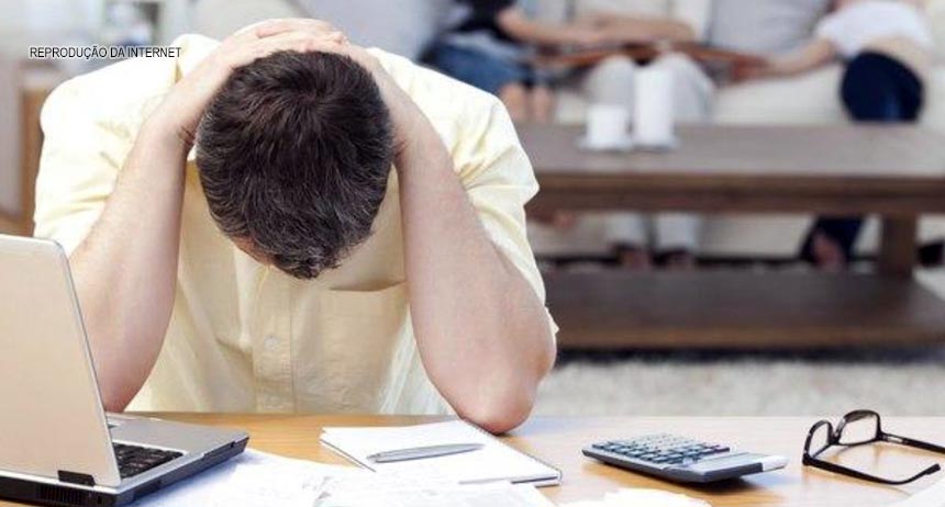 Sem salários, funcionários do Hospital São Mateus denunciam atrasos de pagamentos da Secretaria de Saúde do DF