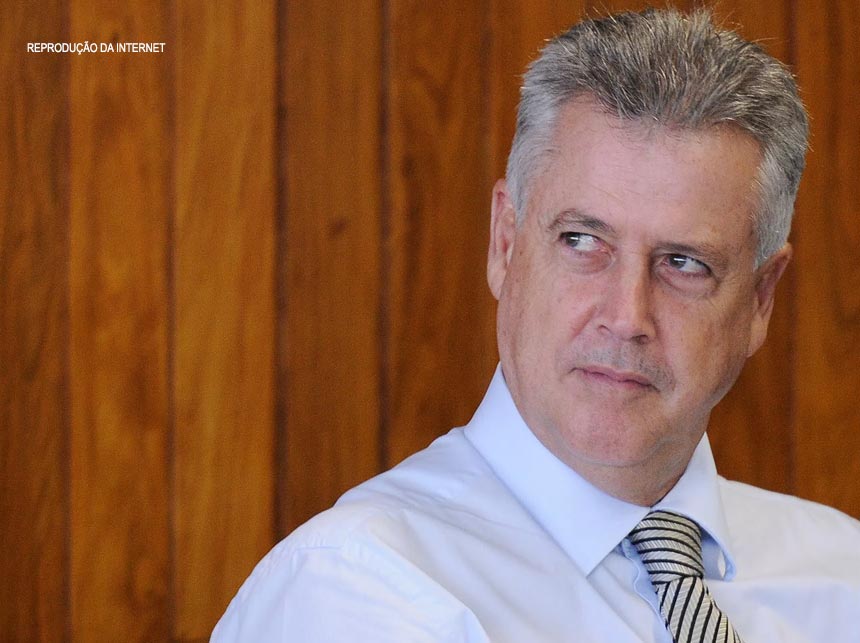 Rollemberg anuncia pagamento das horas-extras e dá outro calote em muitos servidores