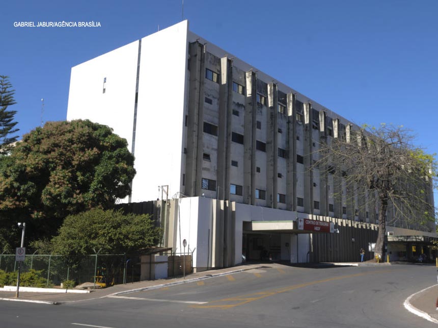 Saúde amplia prazo para manifestação de servidores sobre permanência no Instituto Hospital de Base do DF