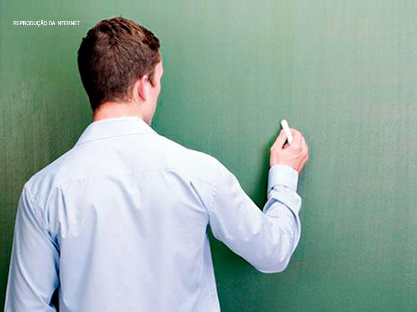 Governo nomeia 652 professores para rede pública do DF