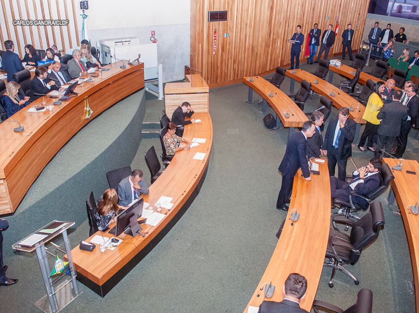 CLDF altera taxa de correção de dívidas com o governo para facilitar quitação