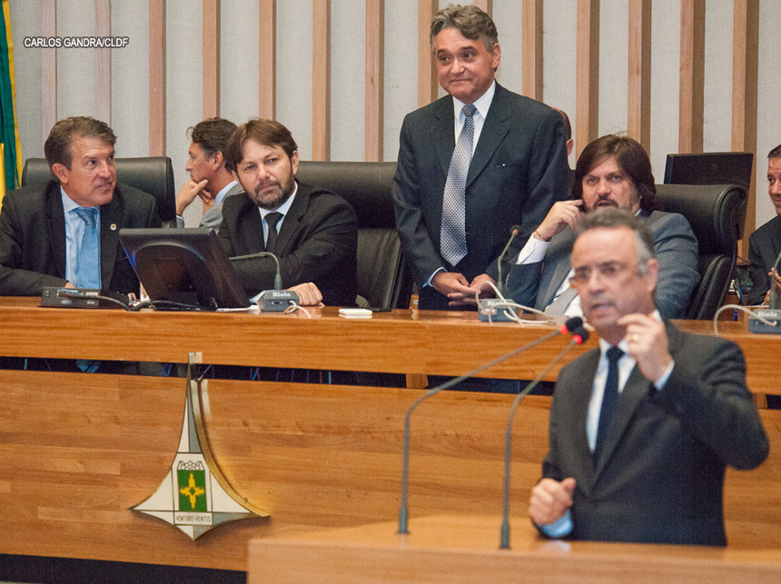 Agentes de vigilância correm contra o tempo para aprovar gratificação